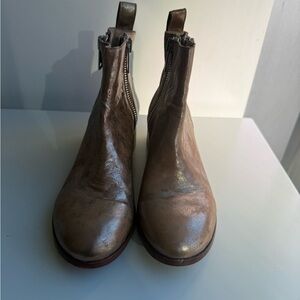 Diesel Boots Size 39, lightly worn